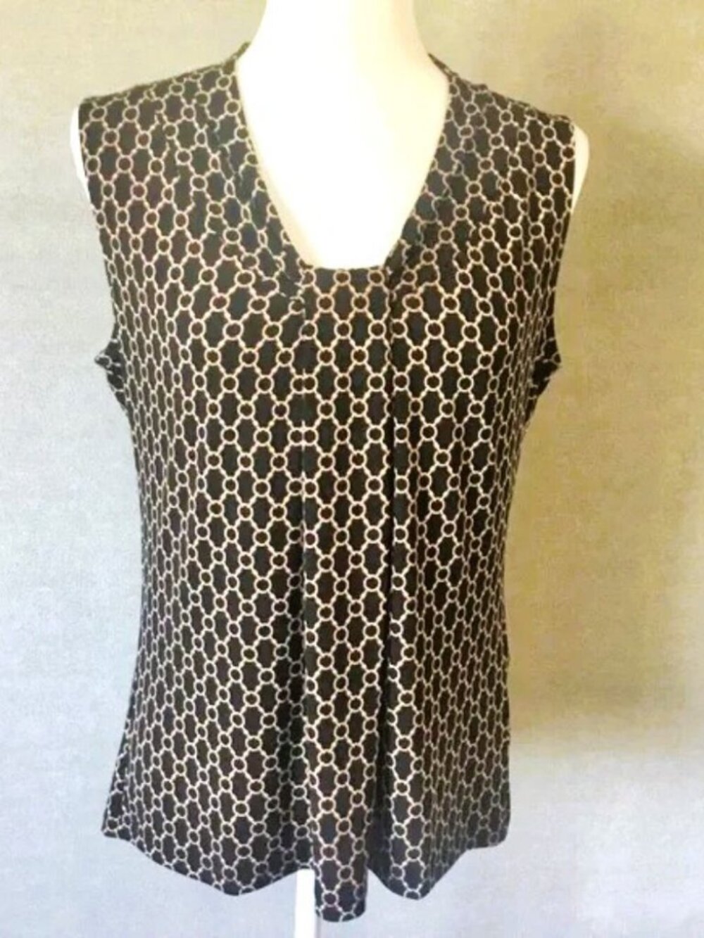 Chico's Black Chain Print Sleeveless Draped Top, Size M (Chico's 1)